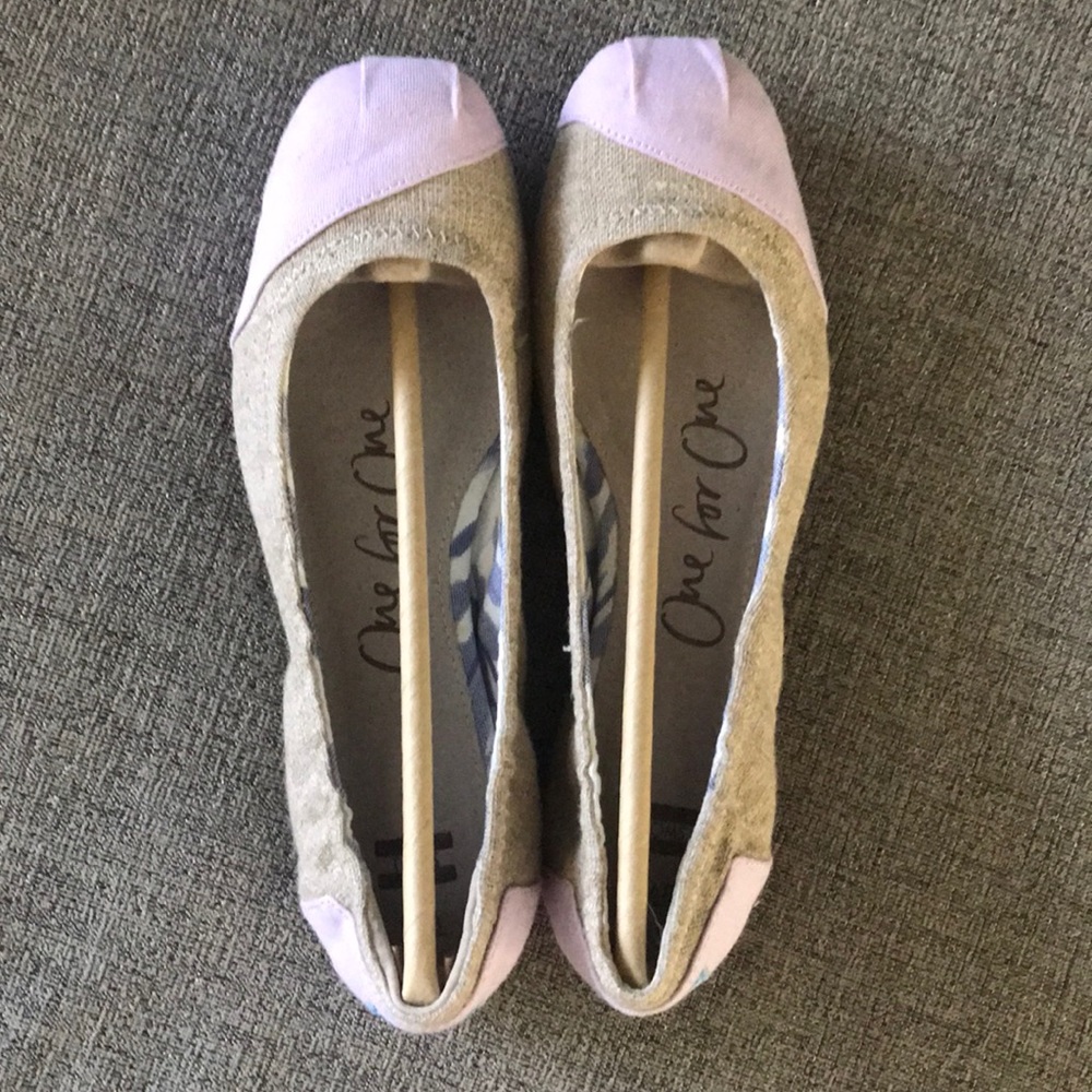 Toms Ballet Flat in Burlap Rose.